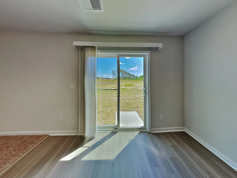 279 Royal Meadow Dr — Photo 6