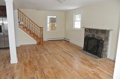 2nd image of 11596 218th St