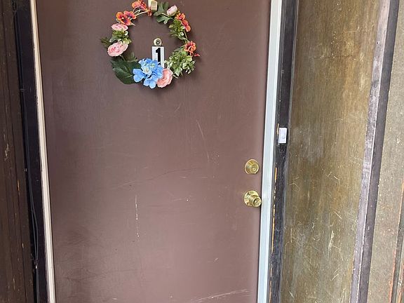 4th image of 625 N 600 W APT 1
