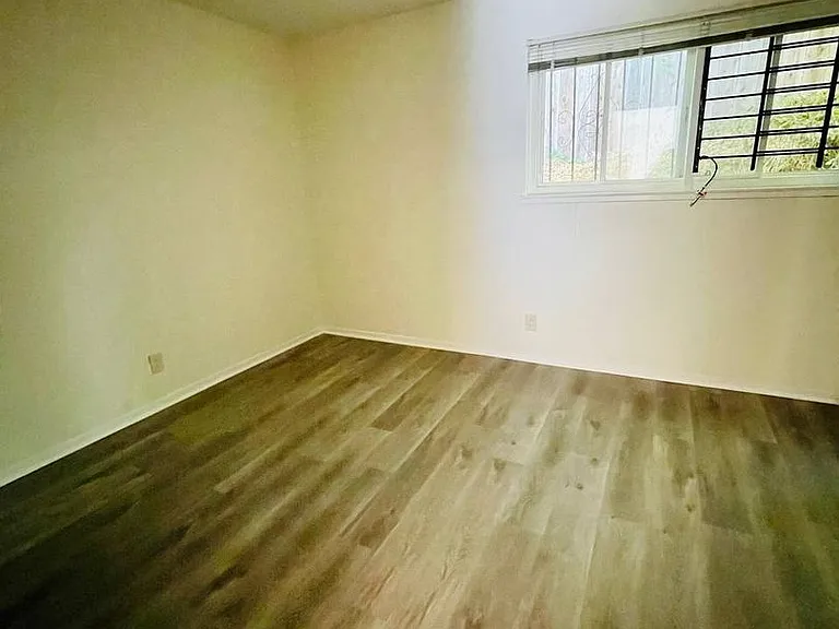 3025 Park — Photo 20
