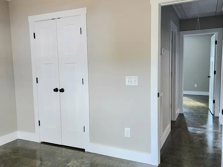 43 Duncan Ln #1 — Photo 3