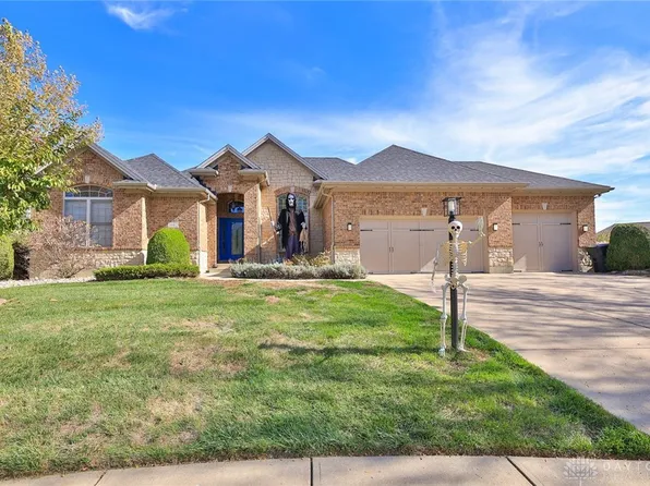 3982 Shadowleaf Dr, Bellbrook, OH 45305