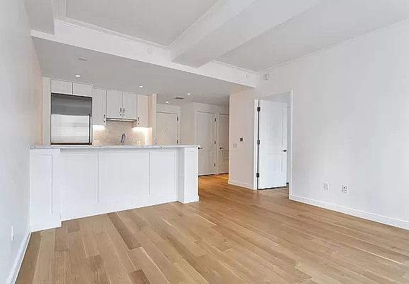 2nd image of 225 E 19th St APT 705