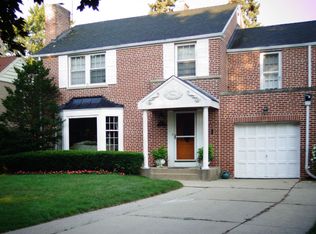 6708 N Minnehaha Ave, Lincolnwood, IL