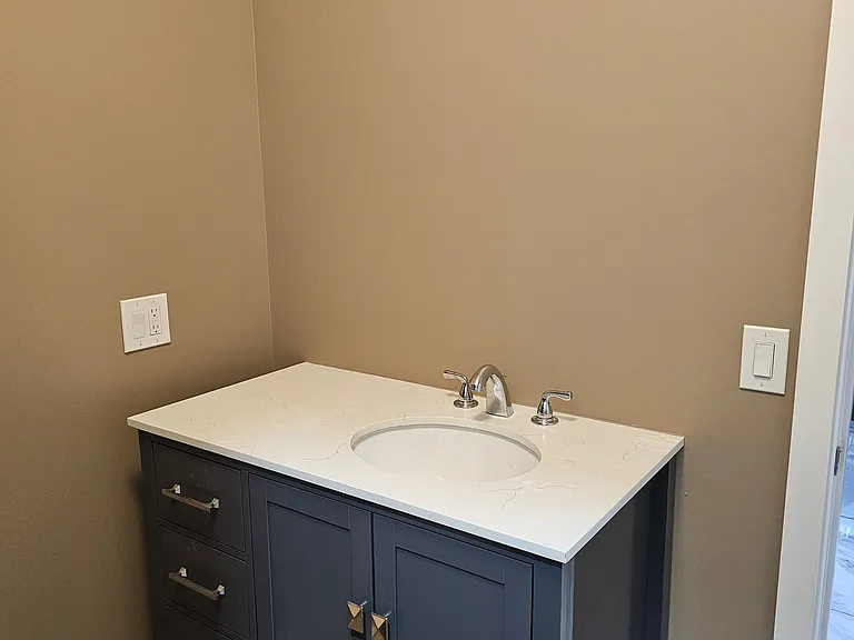 4822 Hillcrest Dr — Photo 12