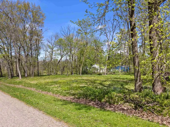 N3632 Riverside Lane, Jefferson, WI 53549