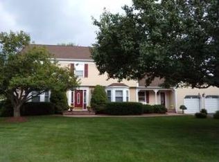 32 Valinor Rd, Hillsborough, NJ 08844