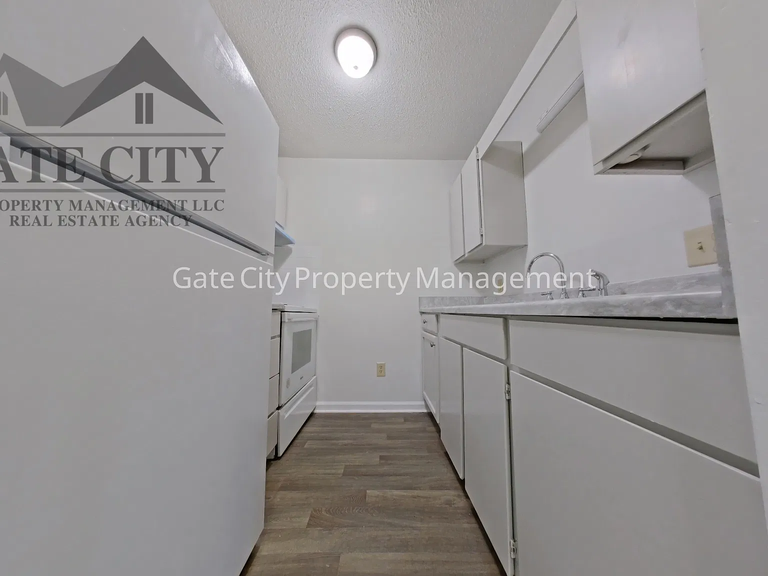 2 bed, $850 — Photo 2