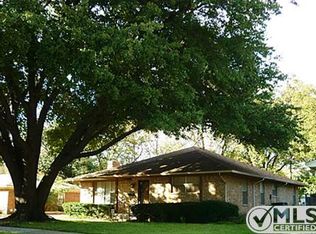 713 Valley View Dr, Arlington, TX 76010