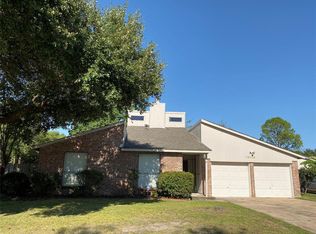 15126 Grove Gardens Dr, Houston, TX 77082