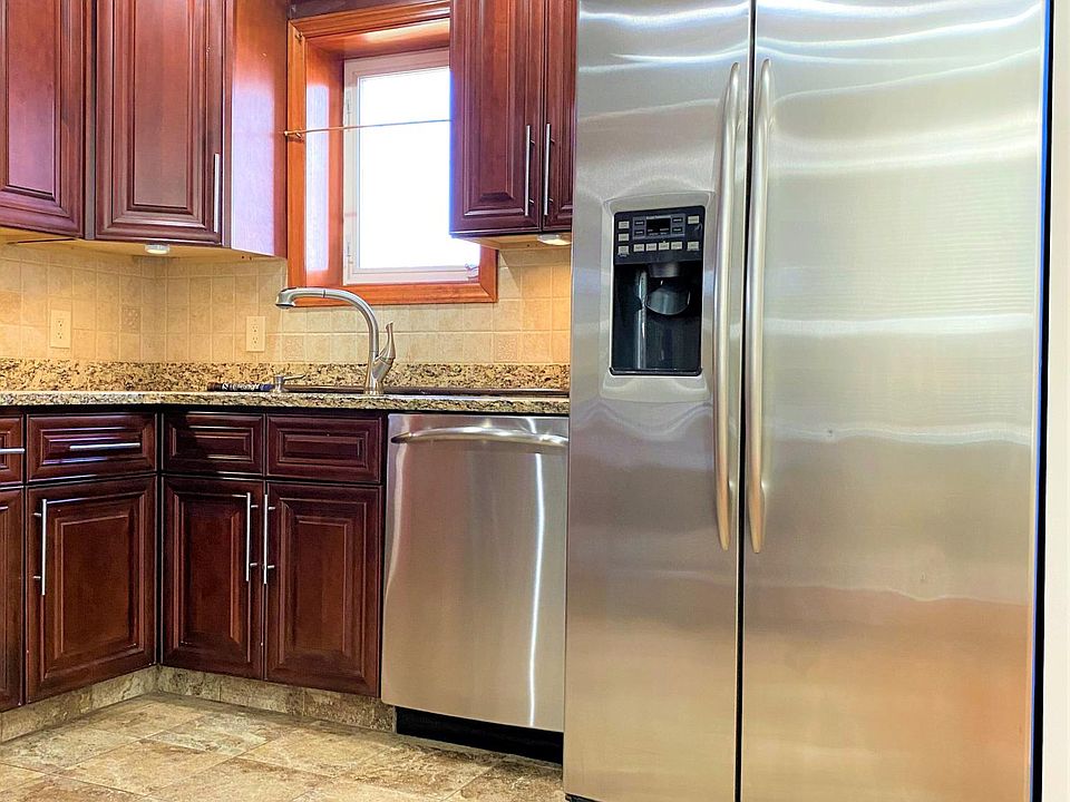 1st image of 267 1st St #1