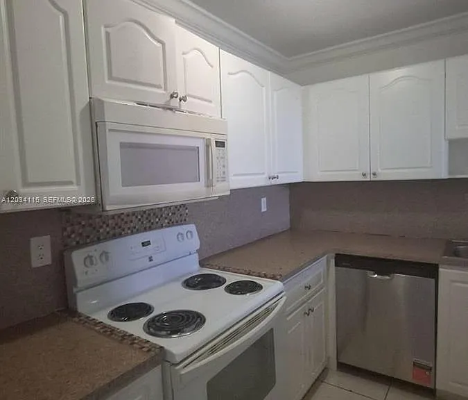 6940 Miami Gardens Dr #1522 — Photo 2