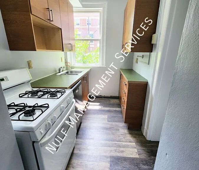 4502 Butler St #2 — Photo 1