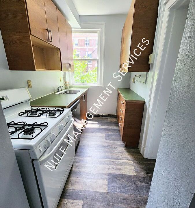 1st image of 4502 Butler St #2