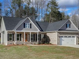 2600 Ashcroft Dr, Reidsville, NC 27320