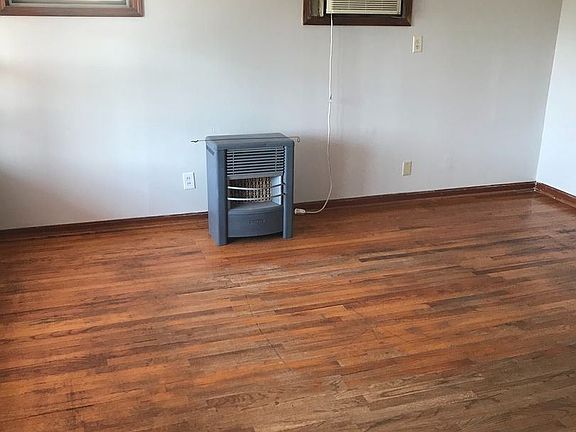 5th image of 1619 44th Ave