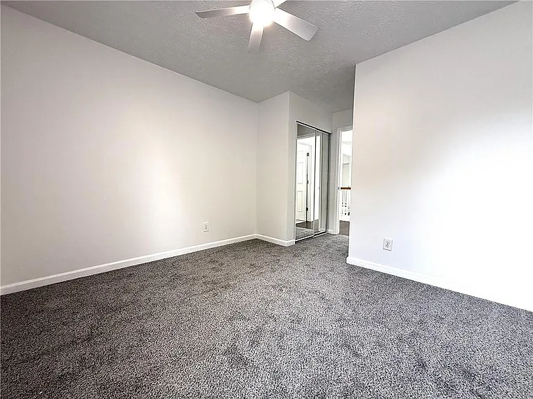 2150 Lexington Ln — Photo 19