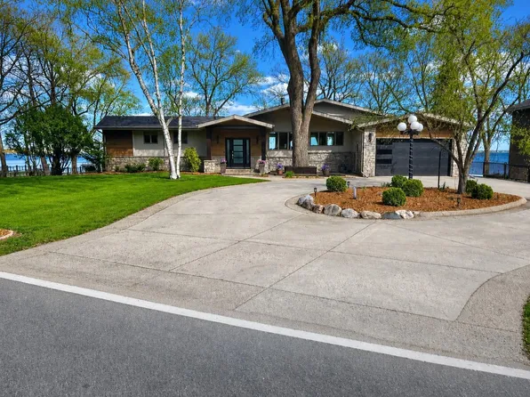 14171 Skyline Dr, Spicer, MN 56288