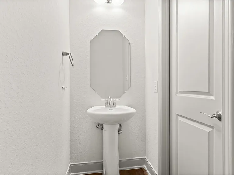 7620 Magnolia Vlg #102 — Photo 17