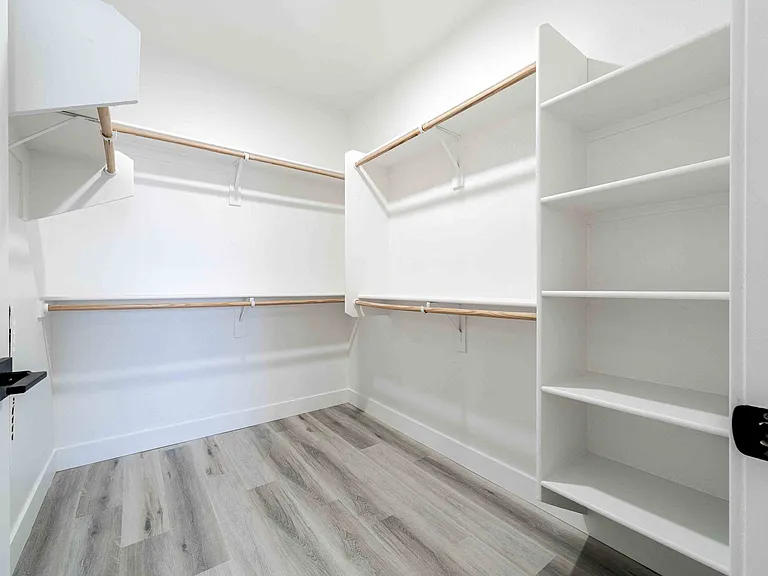 Slate, Scottsdale, AZ, Oversized Closet