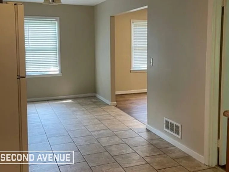 2613 5th St NW — Photo 5