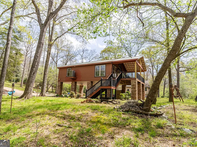 597 Meadow Brook Ln — Photo 11