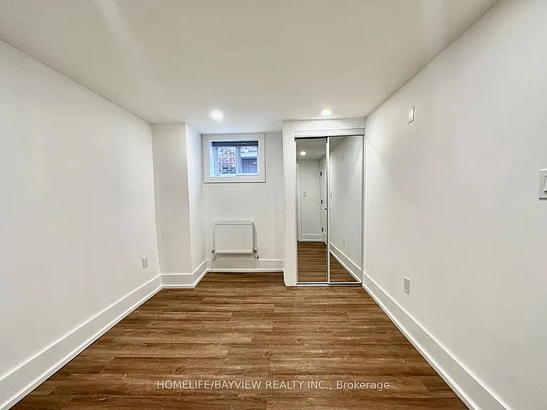 43 Wineva Ave #LOWER — Photo 14