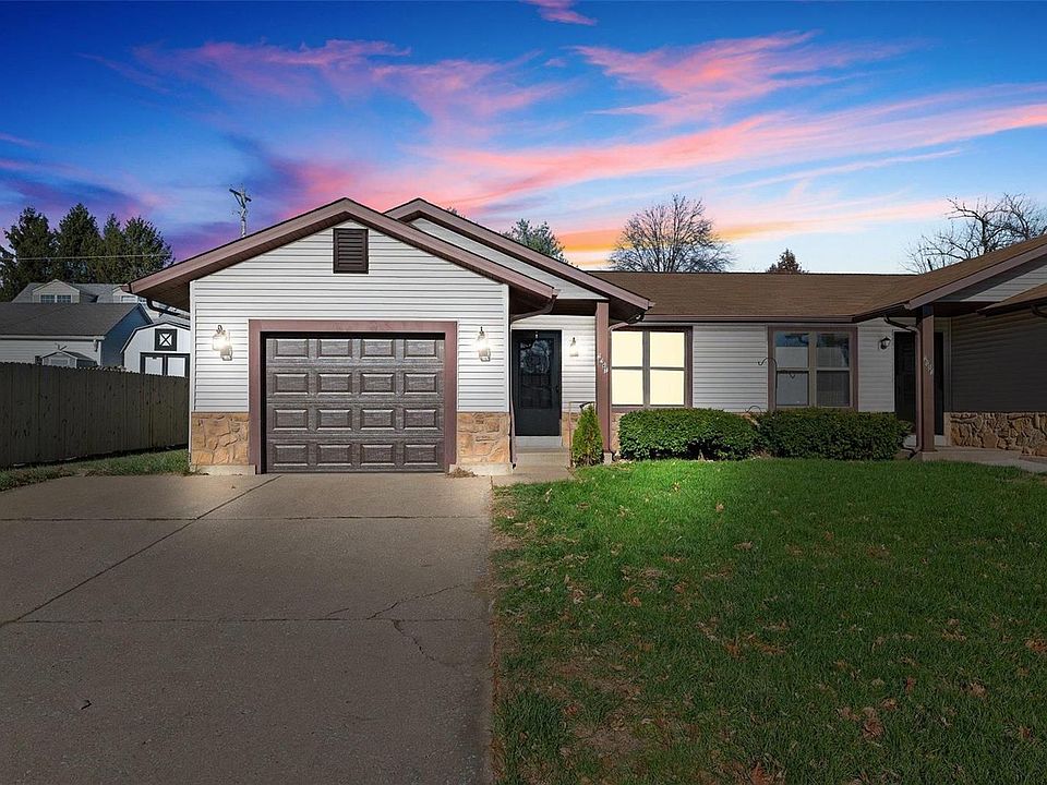 1st image of 2287 N Village Dr