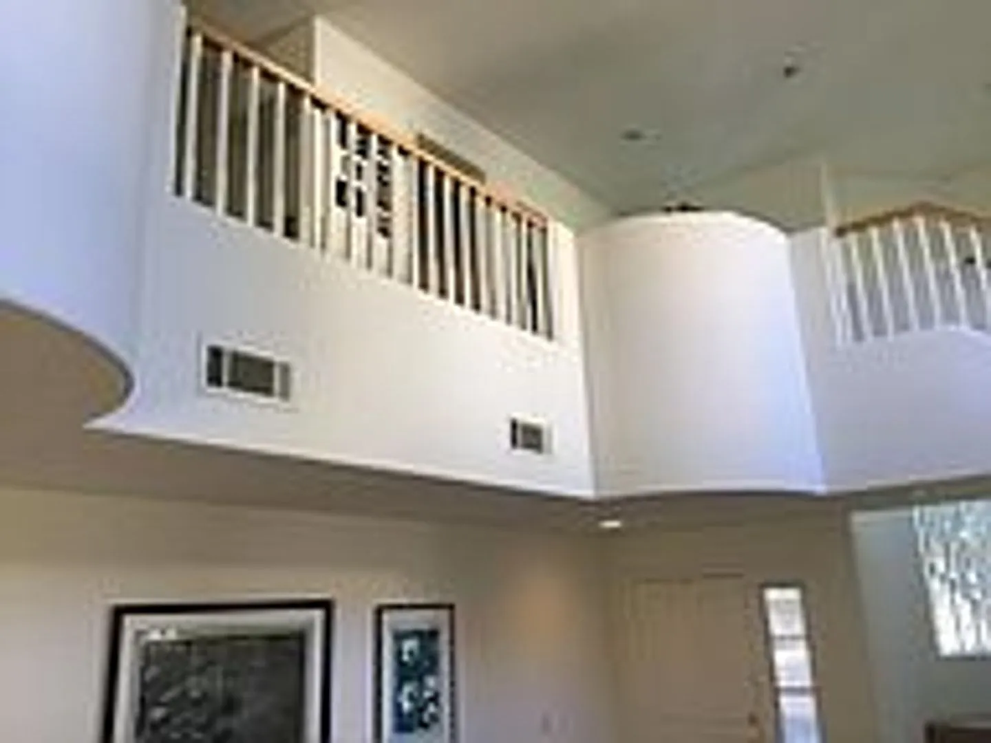 Beautiful 3 bd/2.5 bath Newbury Park Home — Photo 4