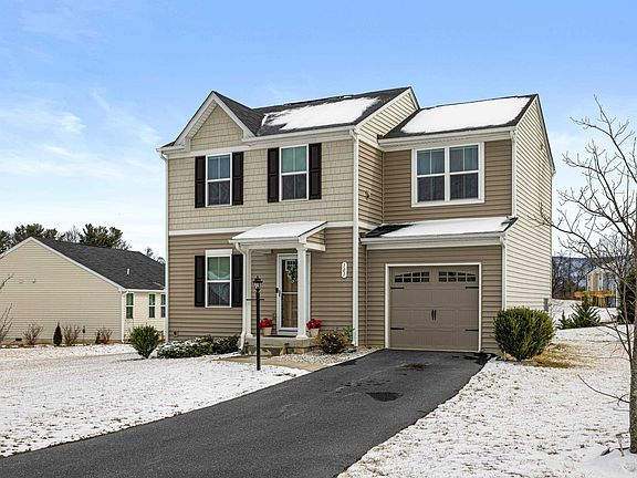2nd image of 101 Crosskeys Way