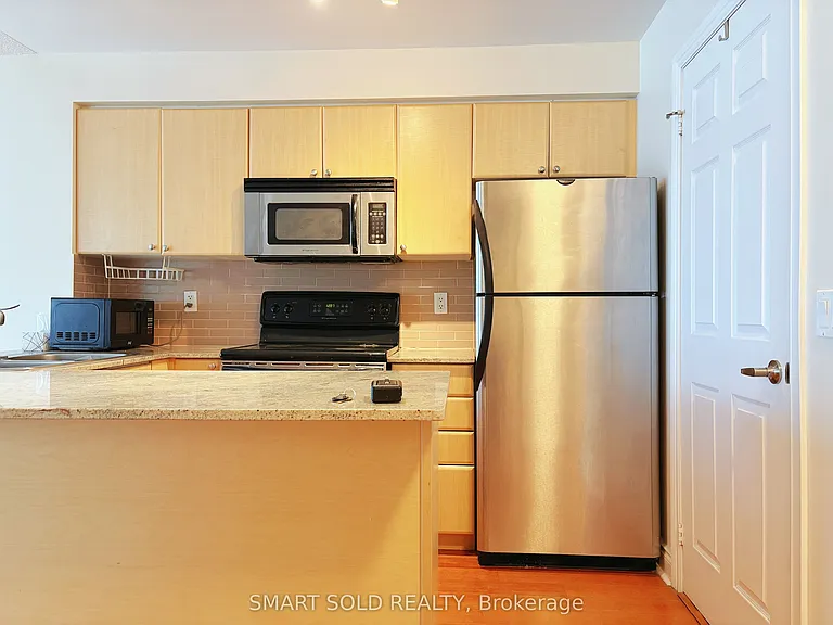 763 Bay St #3306 — Photo 20