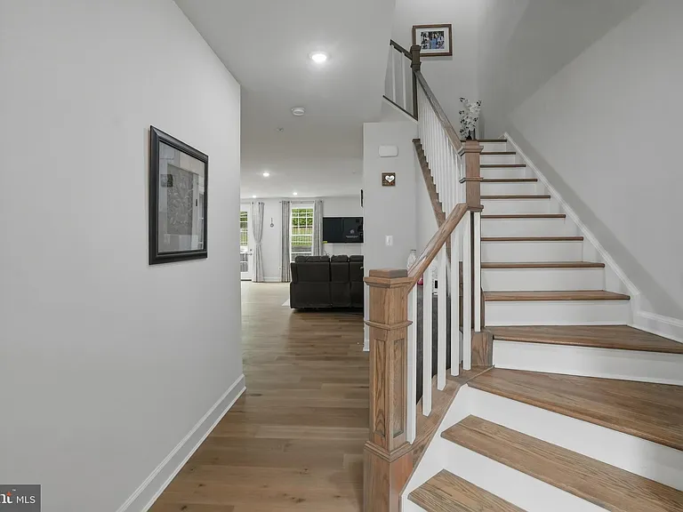 411 W Ponds Edge Dr — Photo 23