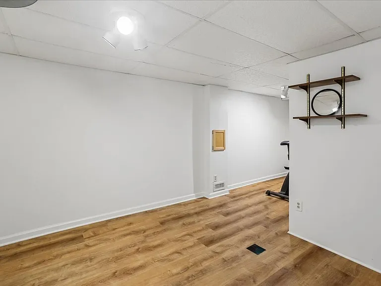 1703 Tilton Dr — Photo 29