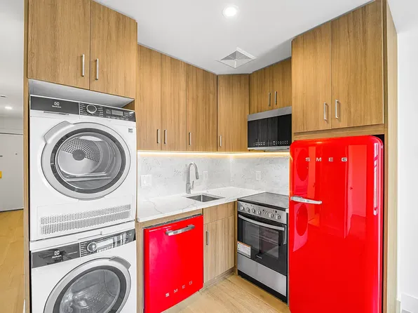 236 W 15th St, New York, NY
