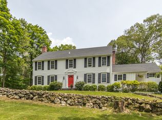 52 Edgewater Dr, Wilton, CT 06897