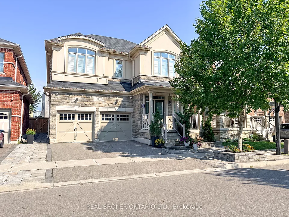 135 Goodwin Cres #BASEMENT