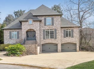 226 Castlehill Dr, Birmingham, AL 35226