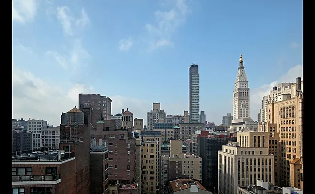 Sold by Douglas Elliman | media 13