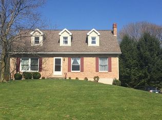 111 Sparkle Dr, Reedsville, PA 17084