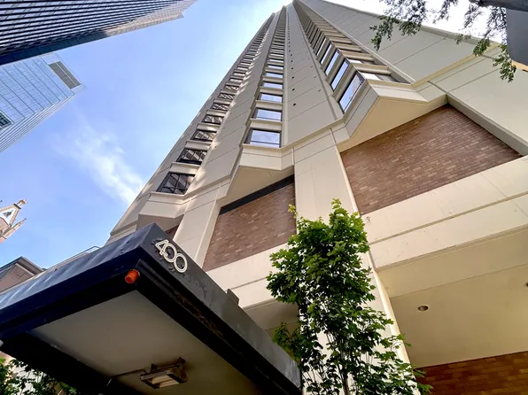 400 E Ohio St APT 2504, Chicago, IL 60611