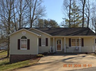 32 Tracy St, Bristol, VA 24201