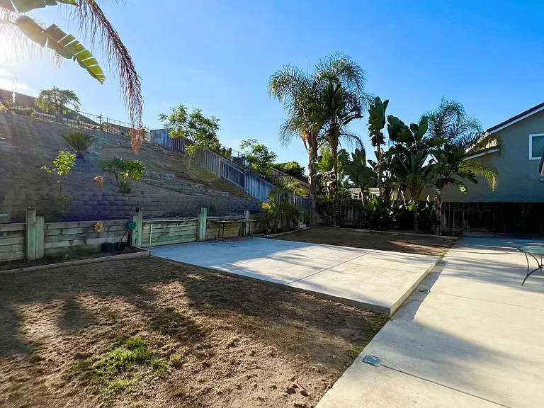 5163 Via Portola — Photo 33
