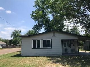 1611 Mistletoe Ave, Victoria, TX 77901