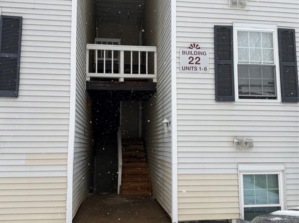 22 Lexington Hl UNIT 4