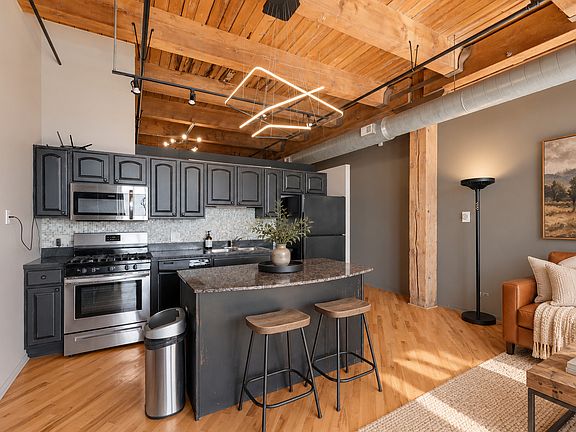 4th image of 1250 W Van Buren St APT 511