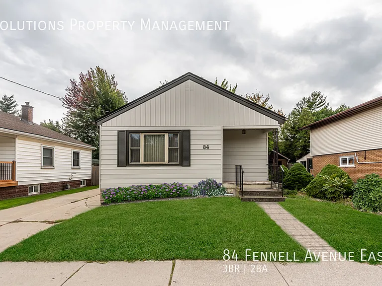 84 Fennell Ave E — Photo 1