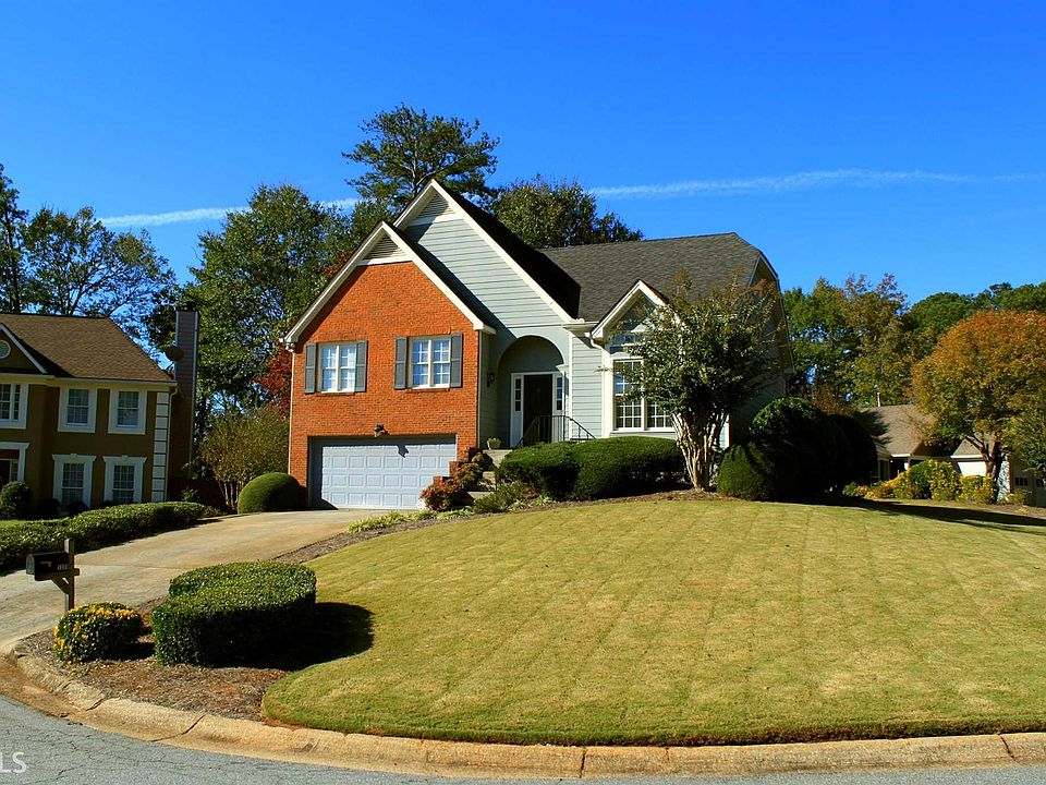 1st image of 1320 Camden Pl #11
