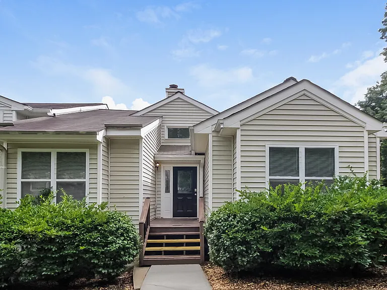 4275 Cabretta Dr SE — Photo 1