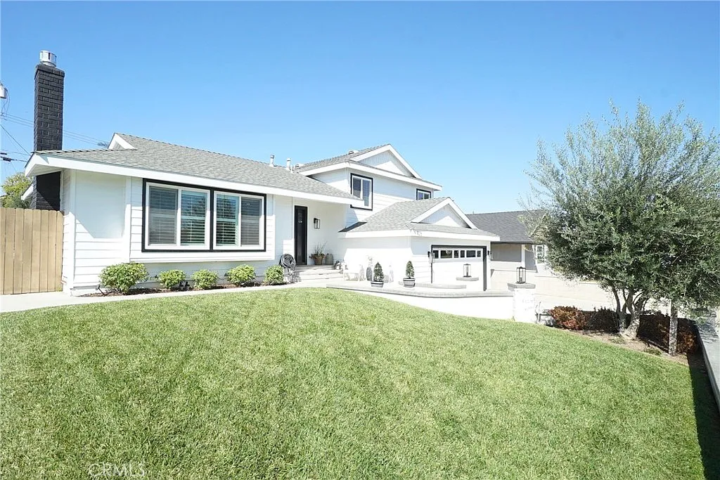 4 bed, 2.5 bath, 1532 sqft, $6,700 — Photo 3
