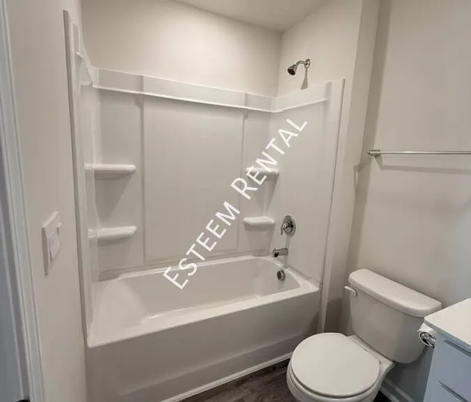 135 Palm Dr — Photo 14
